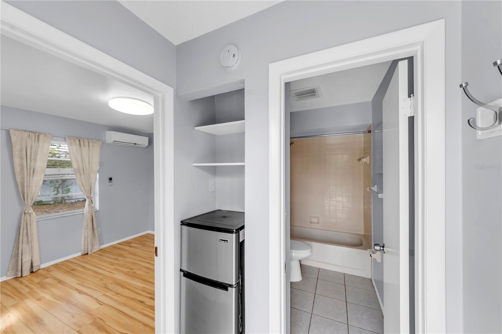 Image 22 of 45 For 10320 Out Island Drive