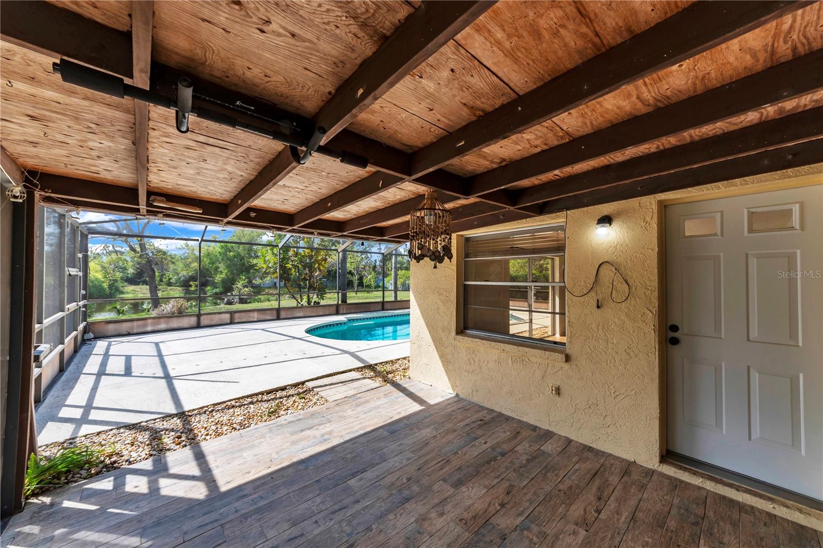 Image 27 of 45 For 10320 Out Island Drive