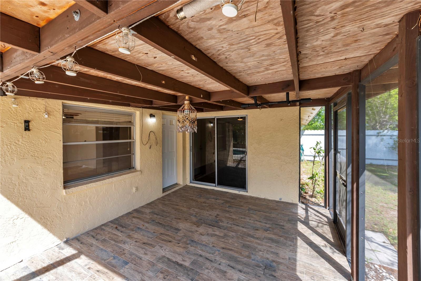 Image 28 of 45 For 10320 Out Island Drive