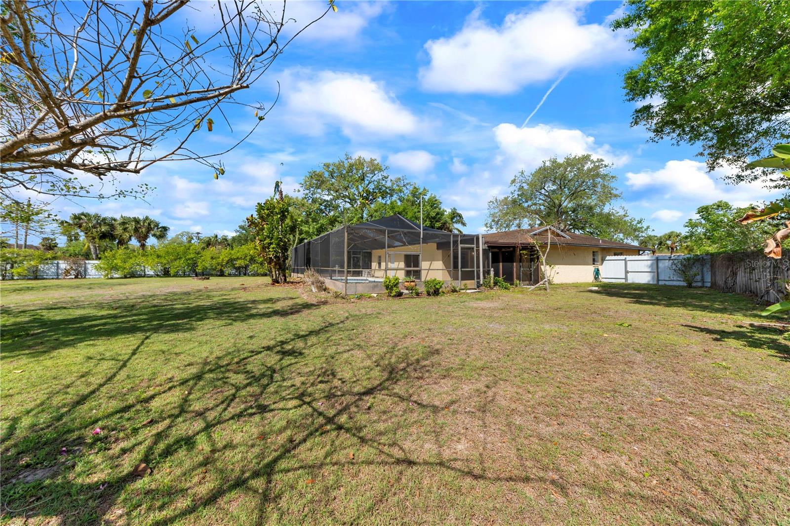 Image 31 of 45 For 10320 Out Island Drive