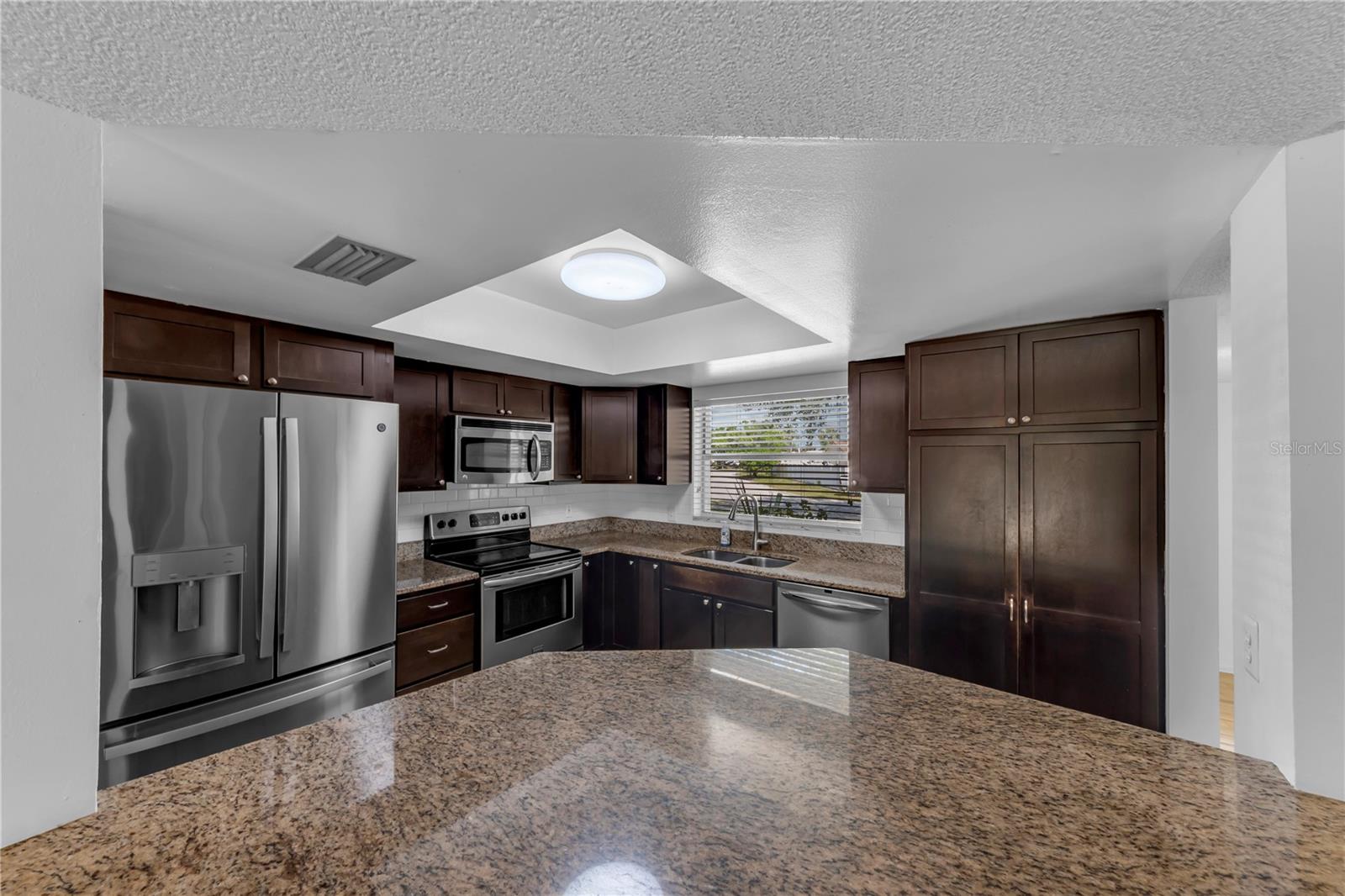 Image 8 of 45 For 10320 Out Island Drive