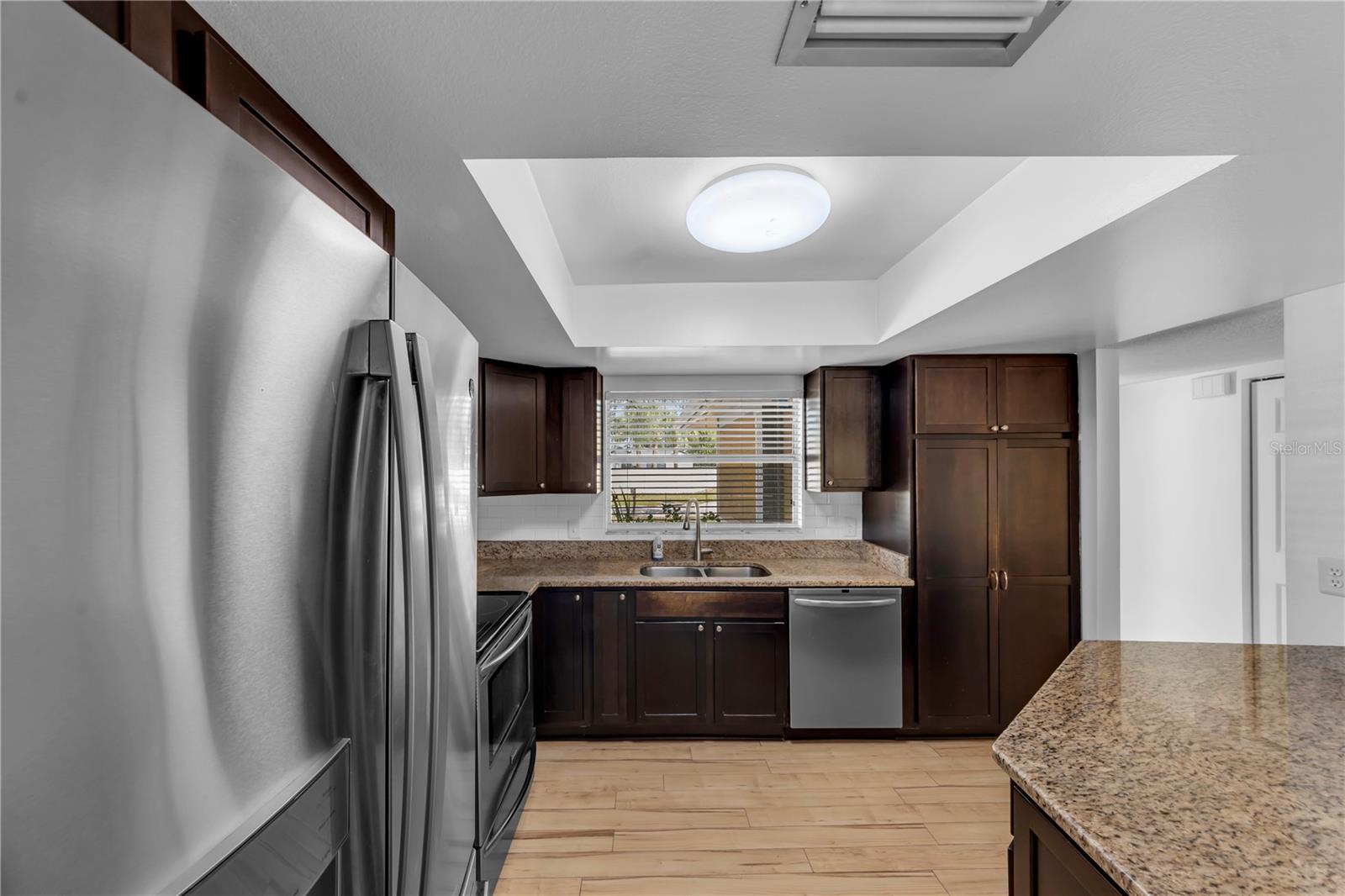 Image 9 of 45 For 10320 Out Island Drive