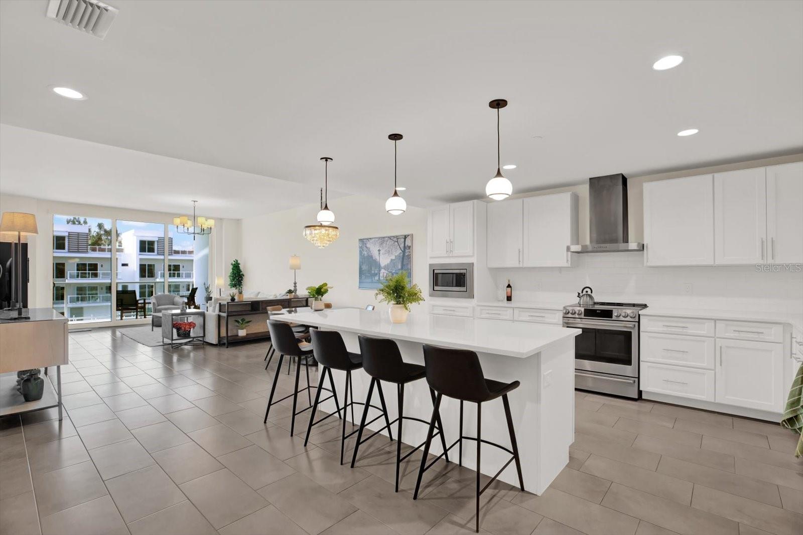 Image 3 of 14 For 920 Osceola Avenue 301