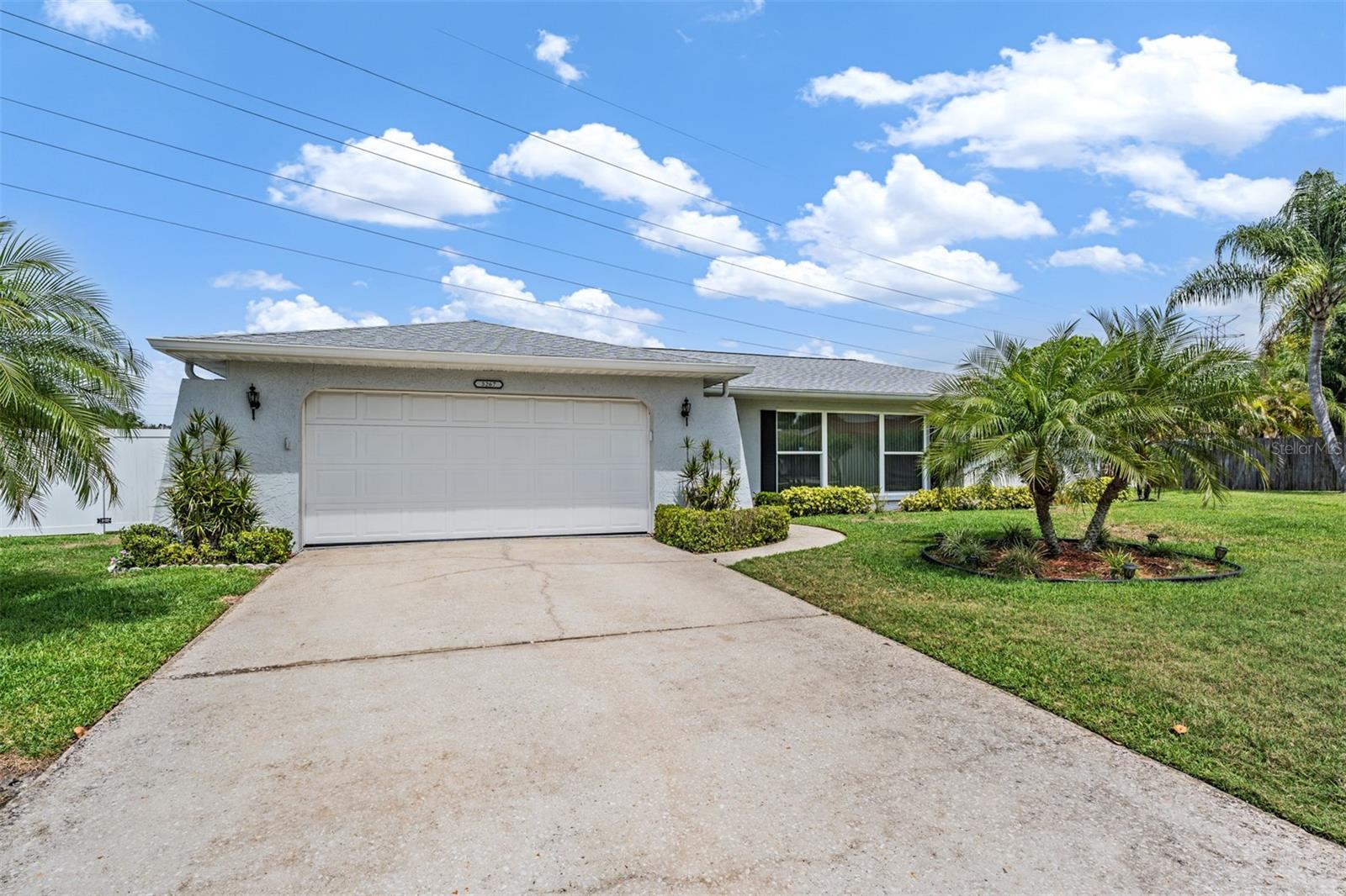 Listing photo id 34 for 3267 Springwood Drive