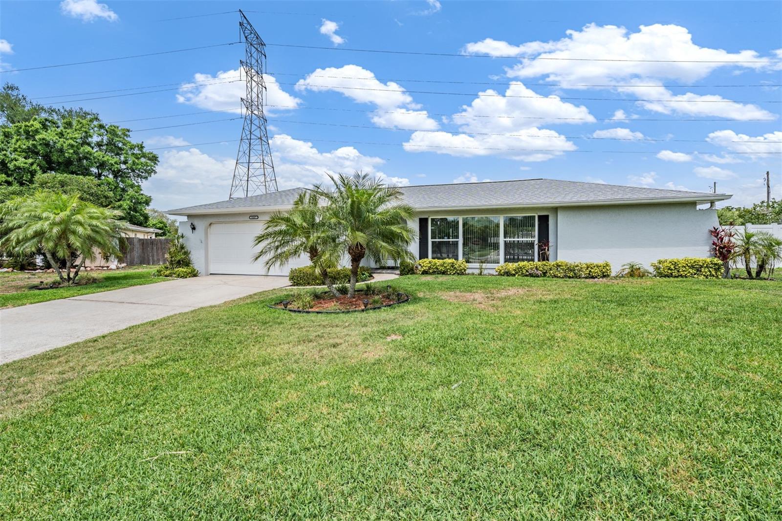 Listing photo id 36 for 3267 Springwood Drive