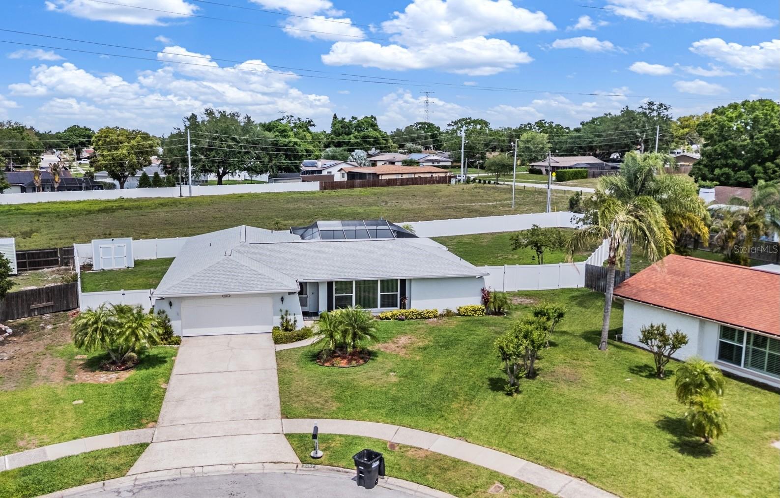 Listing photo id 38 for 3267 Springwood Drive