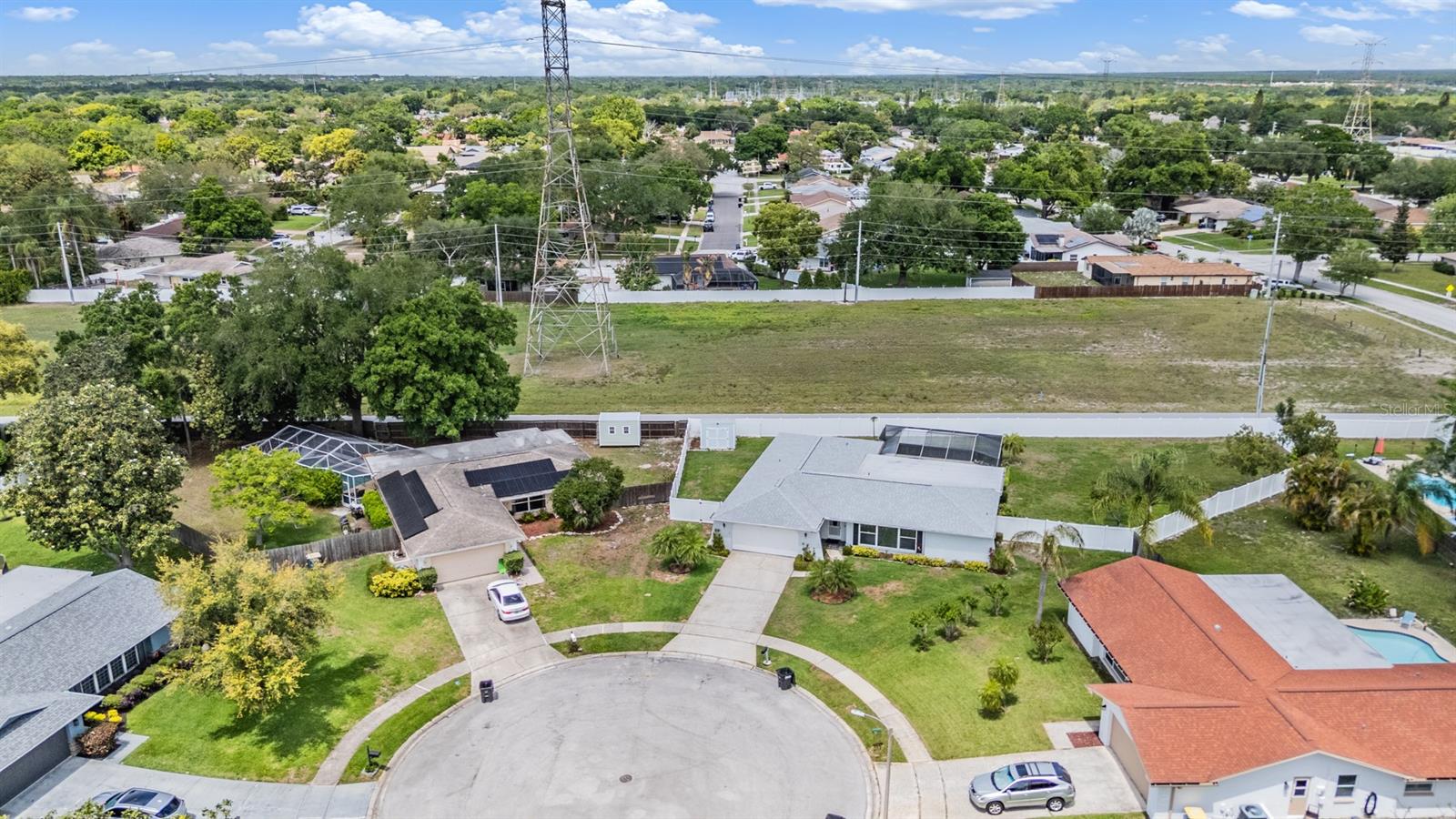 Listing photo id 39 for 3267 Springwood Drive