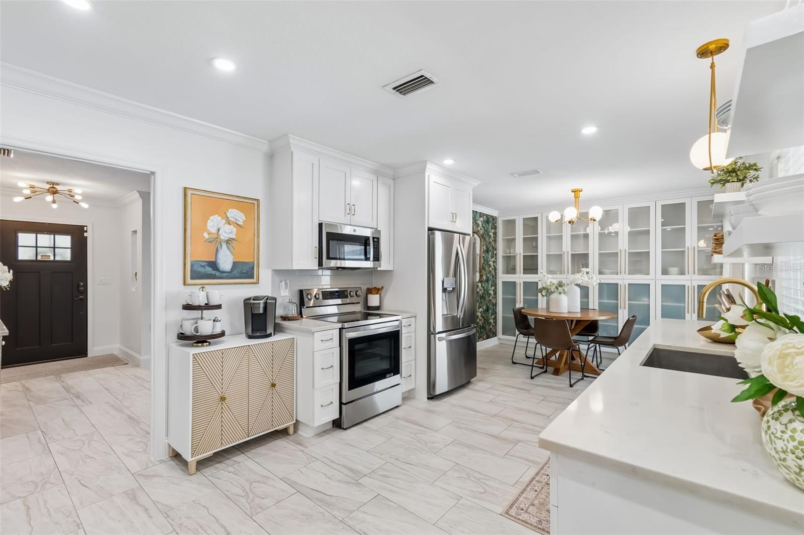 Image 19 of 54 For 5103 Cleveland Street