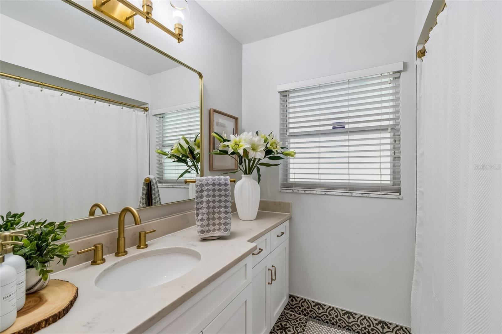 Image 35 of 54 For 5103 Cleveland Street