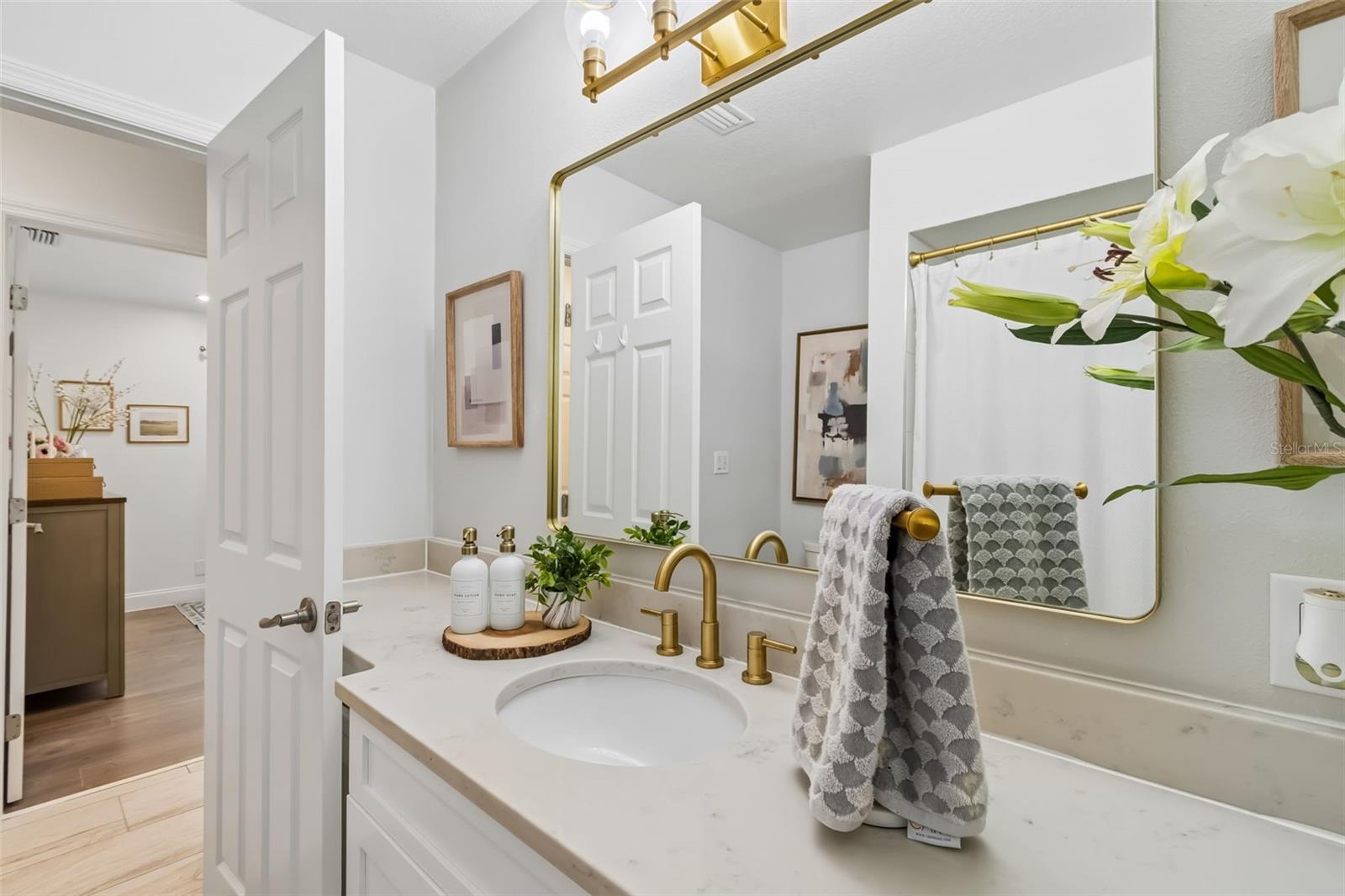 Image 36 of 54 For 5103 Cleveland Street