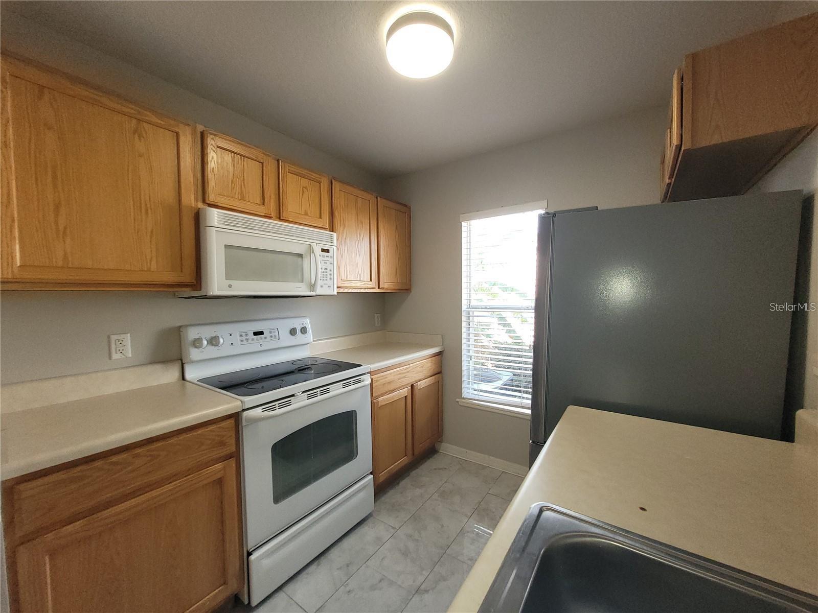 Image 11 of 37 For 3805 Exeter Lane