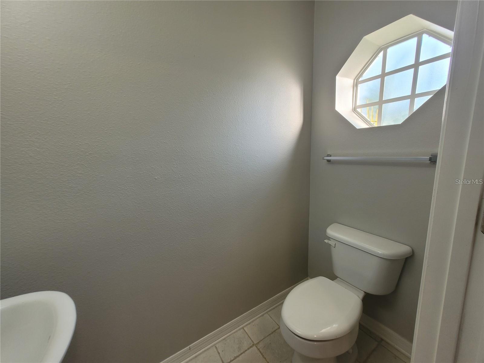 Image 34 of 37 For 3805 Exeter Lane