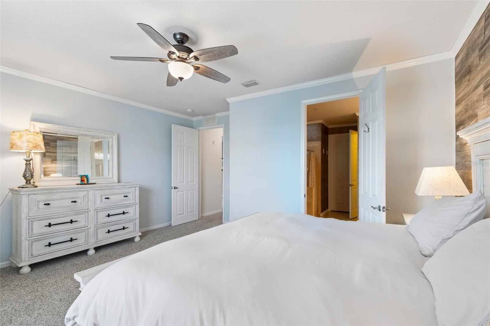 Image 32 of 74 For 7903 Seminole Boulevard 2208