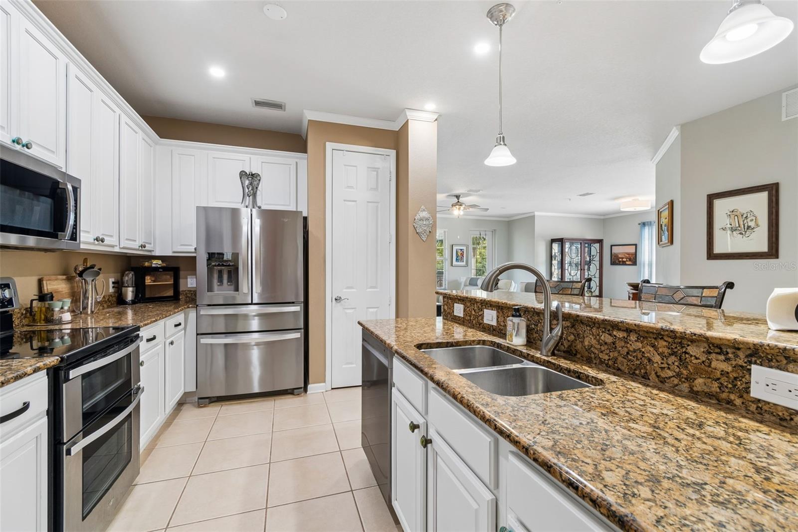 Image 6 of 74 For 7903 Seminole Boulevard 2208