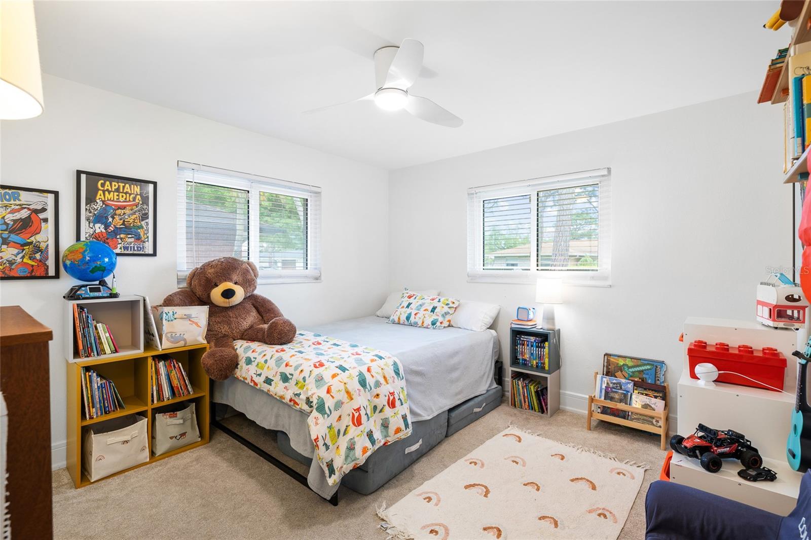 Listing photo id 23 for 1201 87th Avenue N