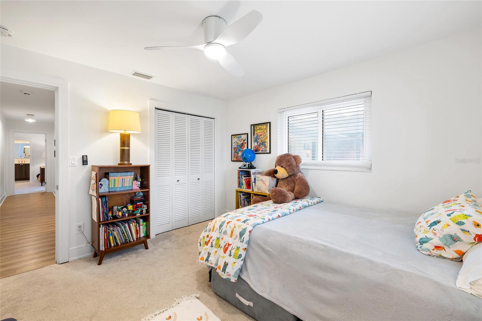 Listing photo id 24 for 1201 87th Avenue N