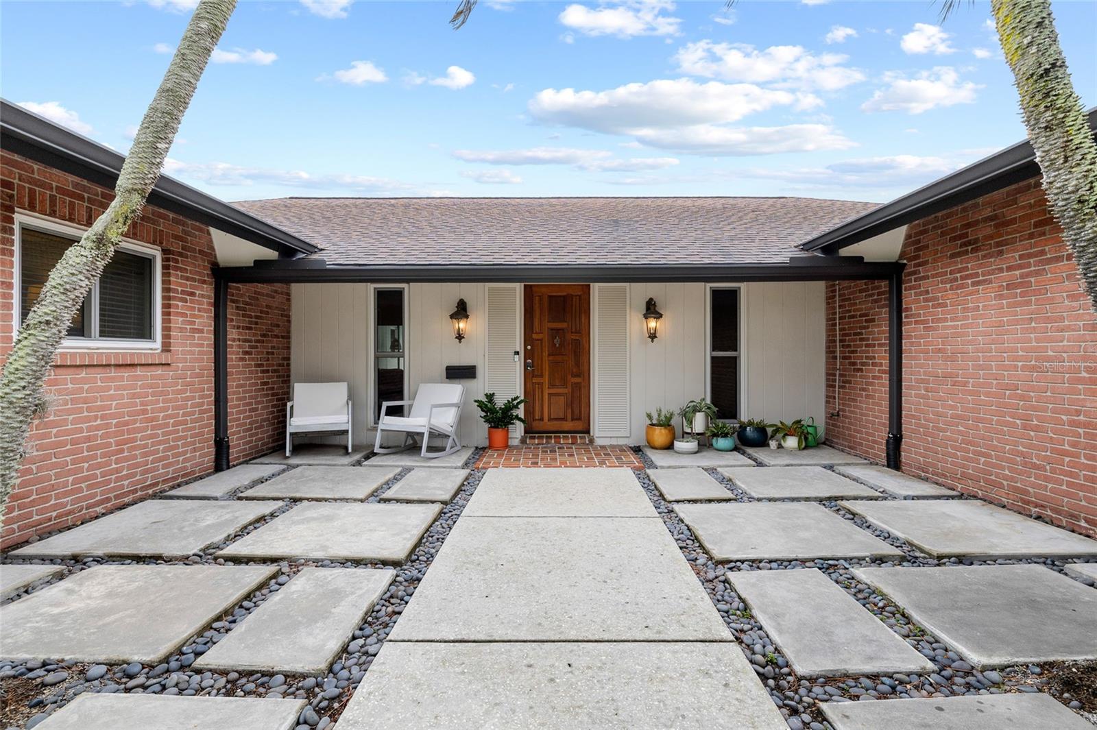 Listing photo id 36 for 1201 87th Avenue N