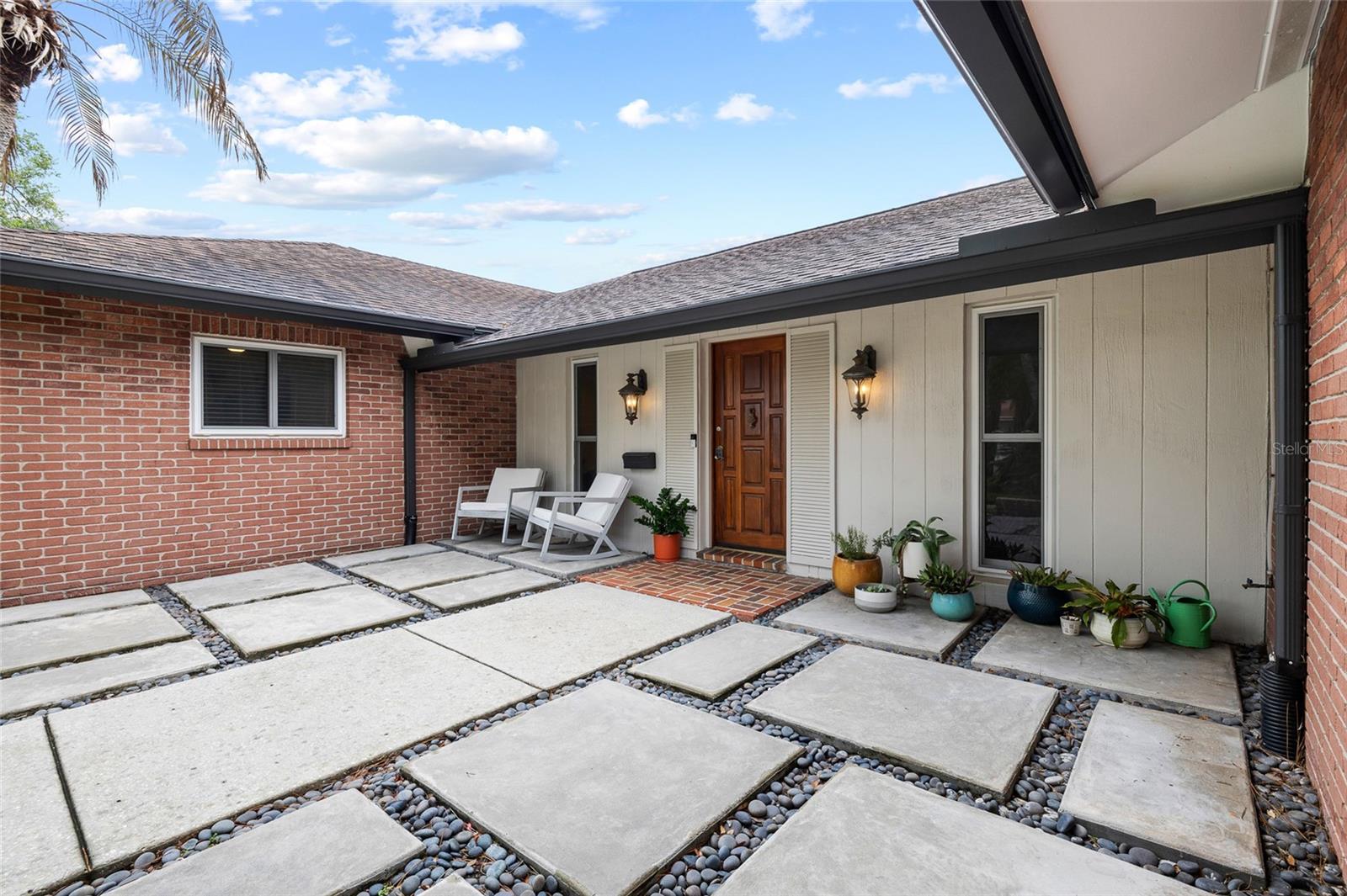 Listing photo id 37 for 1201 87th Avenue N