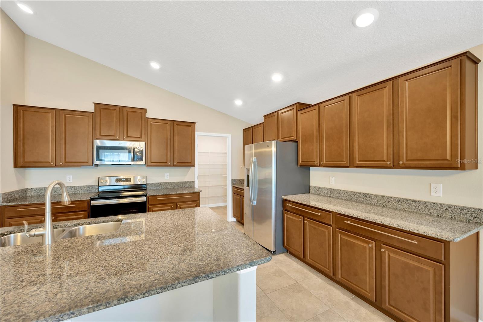 Image 22 of 49 For 10207 Cakebread Lane