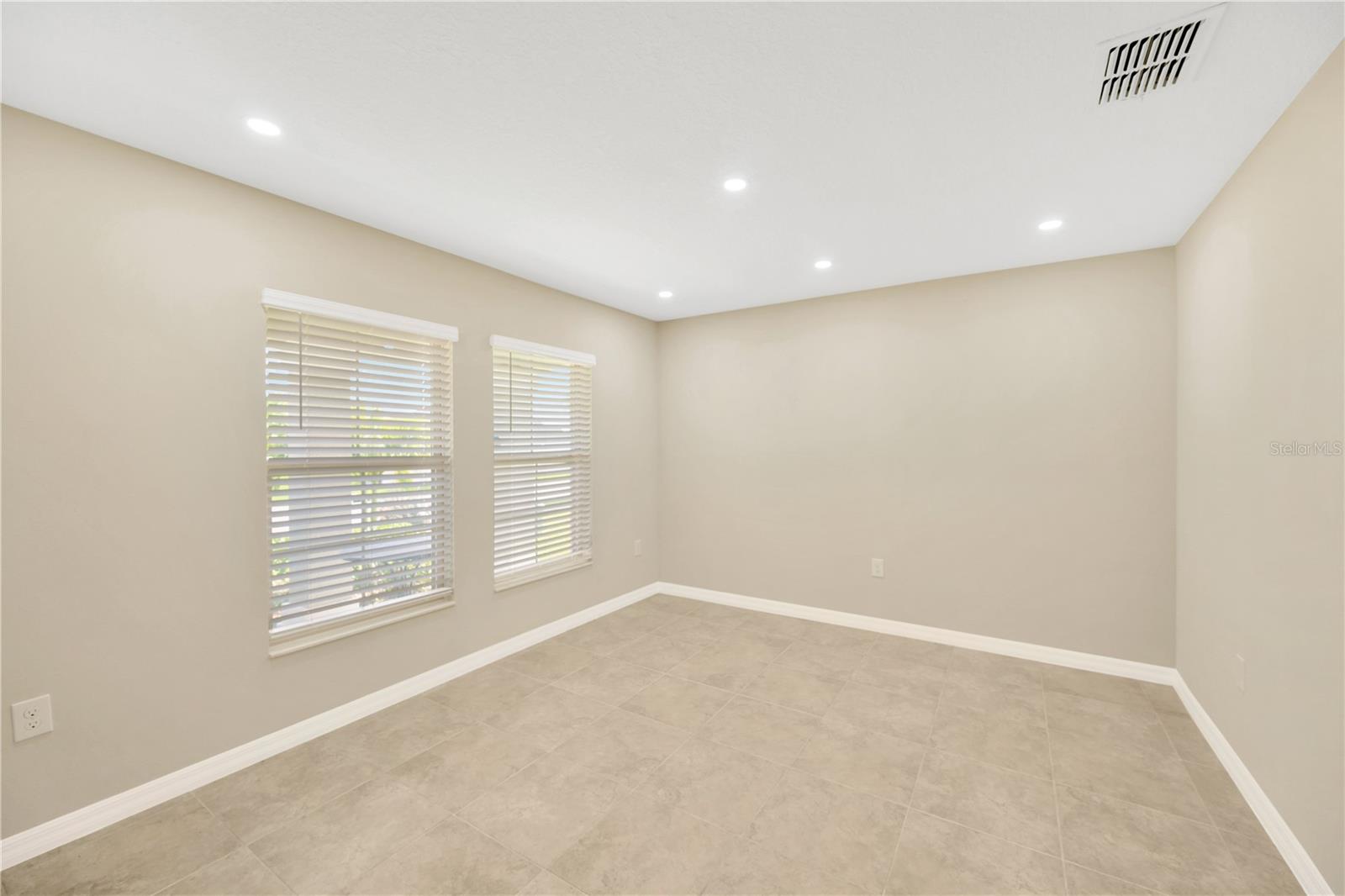 Image 5 of 49 For 10207 Cakebread Lane