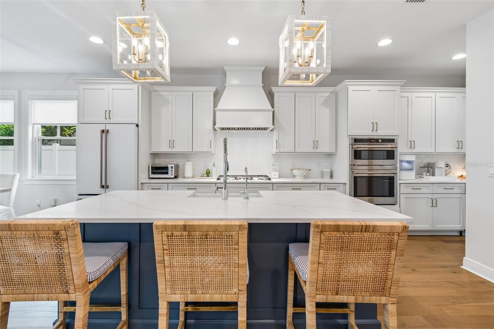 Image 10 of 53 For 3007 Bay Court Avenue