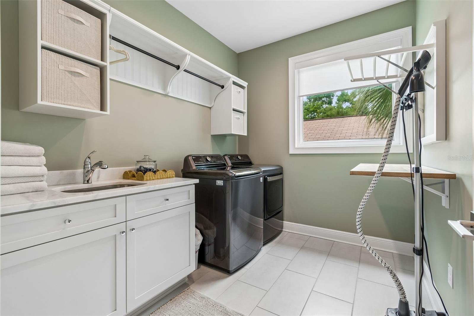 Image 35 of 53 For 3007 Bay Court Avenue