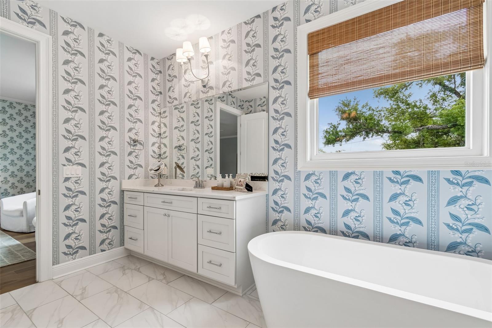 Image 38 of 53 For 3007 Bay Court Avenue