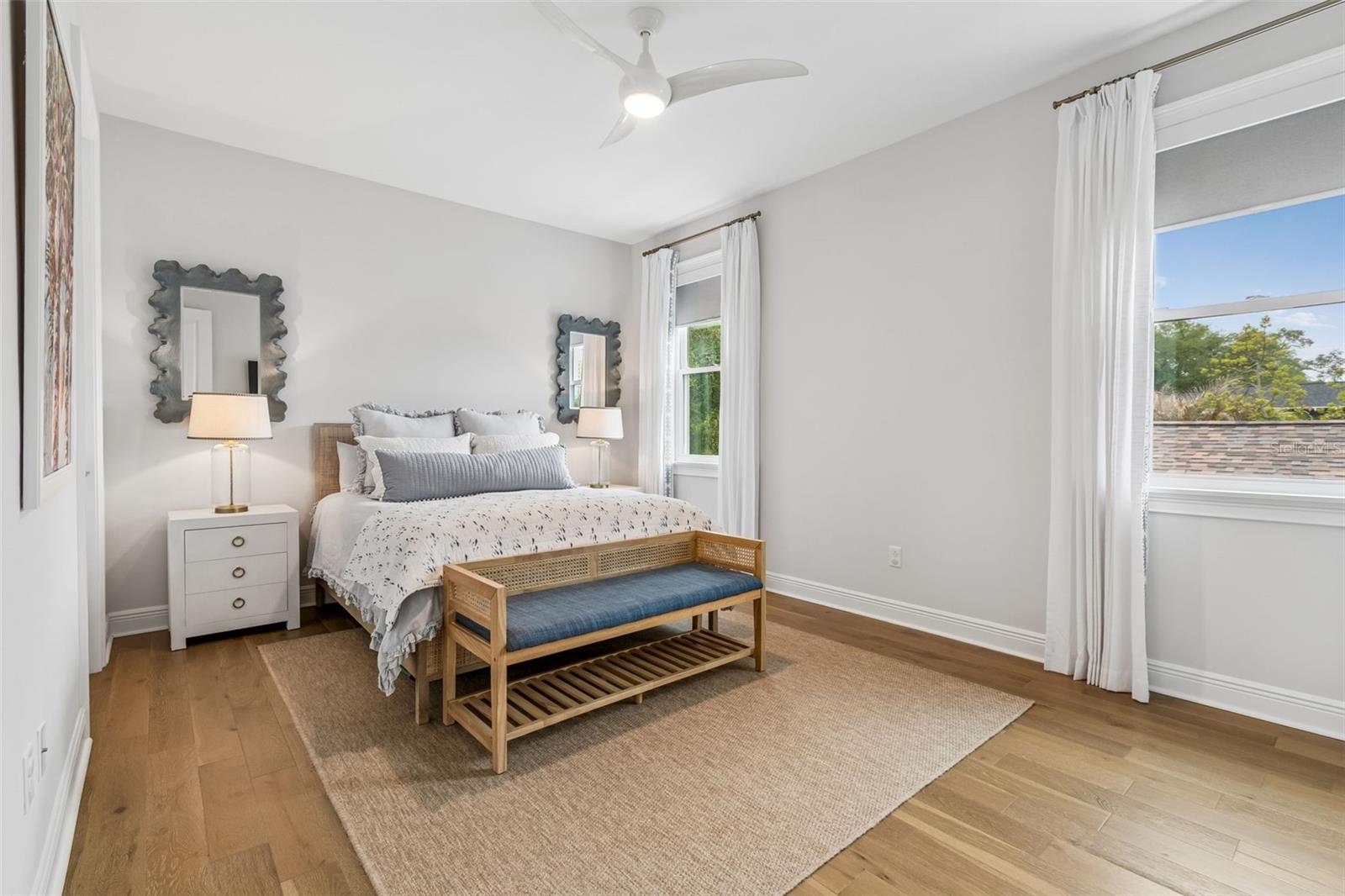 Image 40 of 53 For 3007 Bay Court Avenue