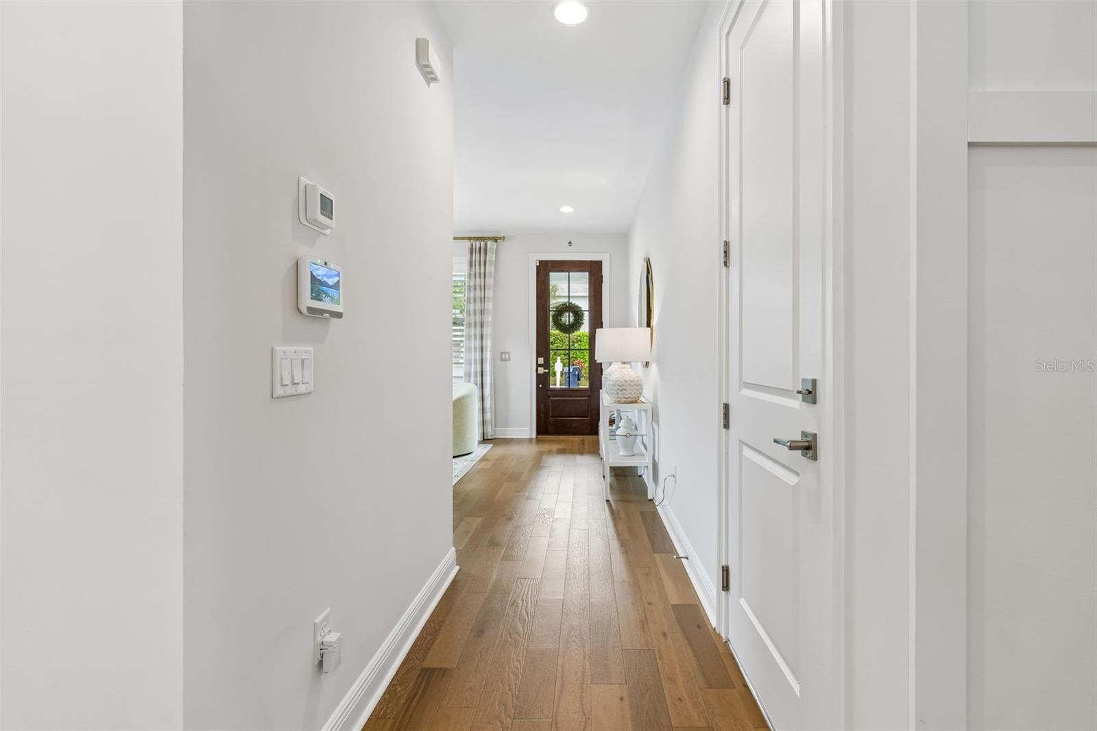 Image 7 of 53 For 3007 Bay Court Avenue