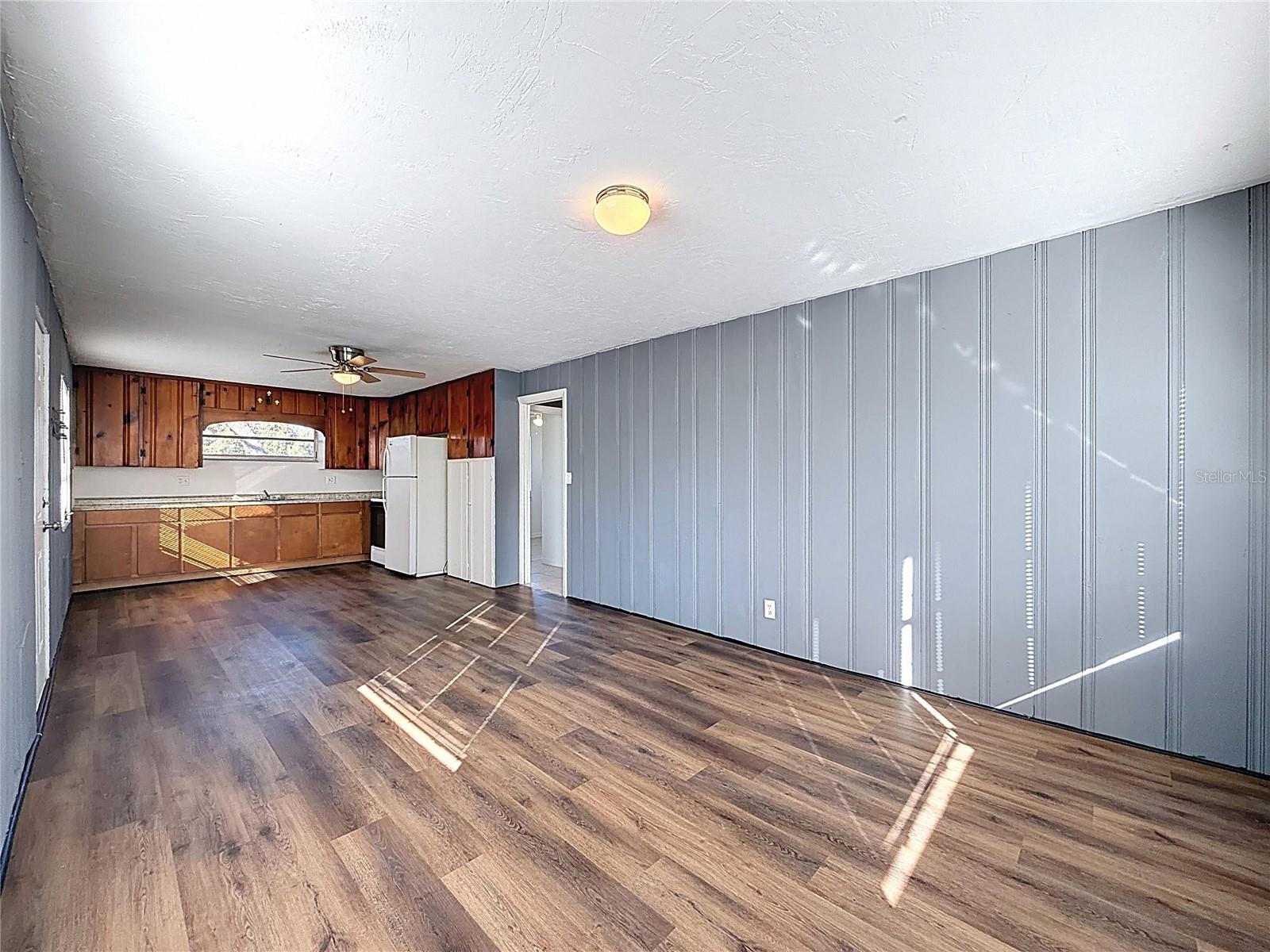 Listing photo id 20 for 650 Harbor Drive S