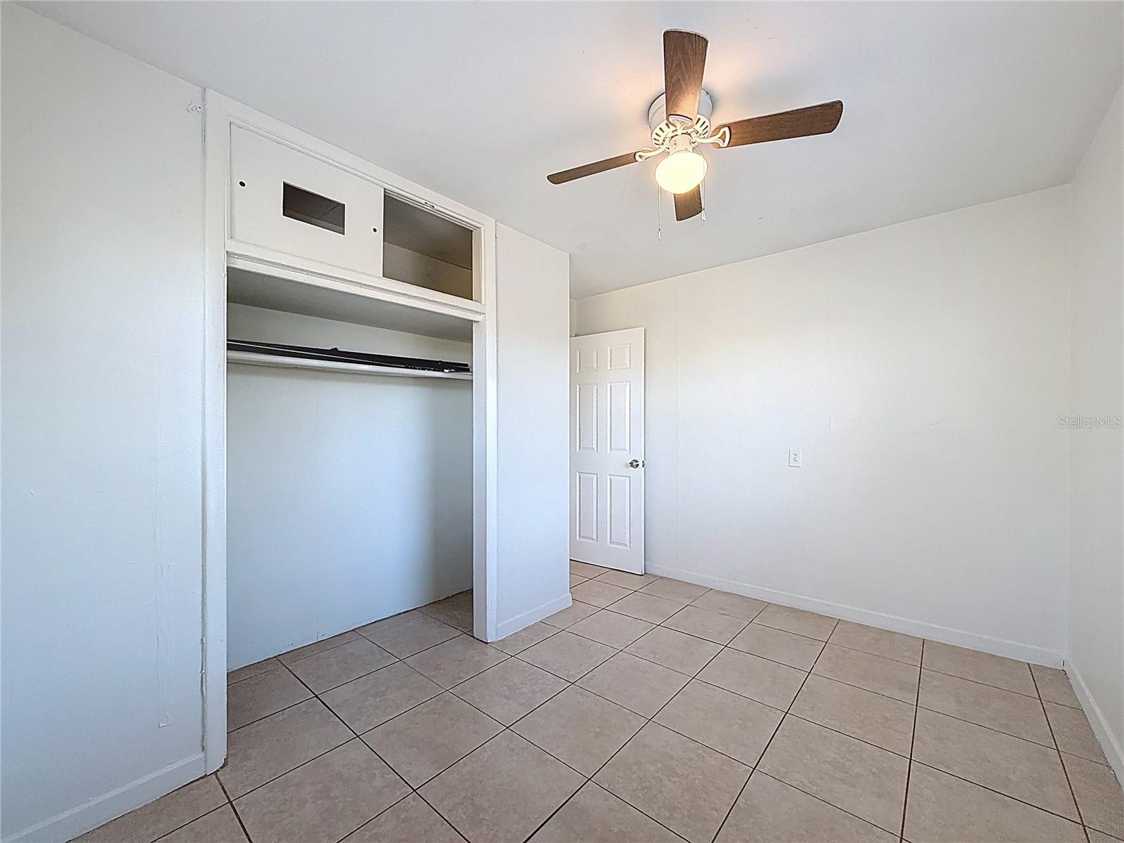 Listing photo id 36 for 650 Harbor Drive S