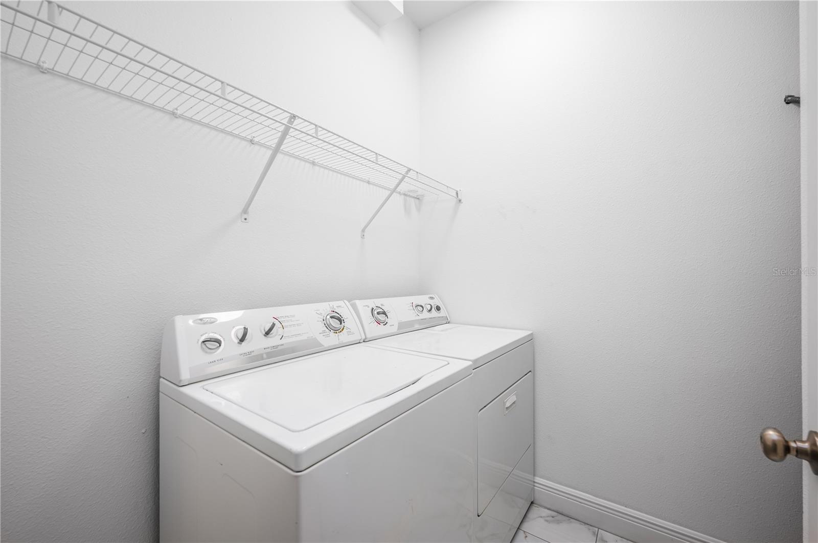 Listing photo id 17 for 3724 Whittier Street