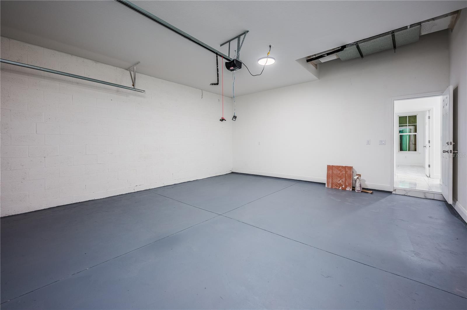 Listing photo id 23 for 3724 Whittier Street