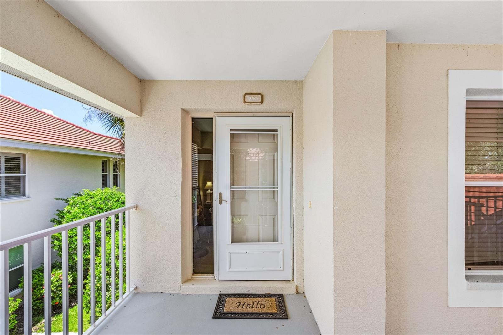 Image 4 of 26 For 14008 Willow Glen Court 210