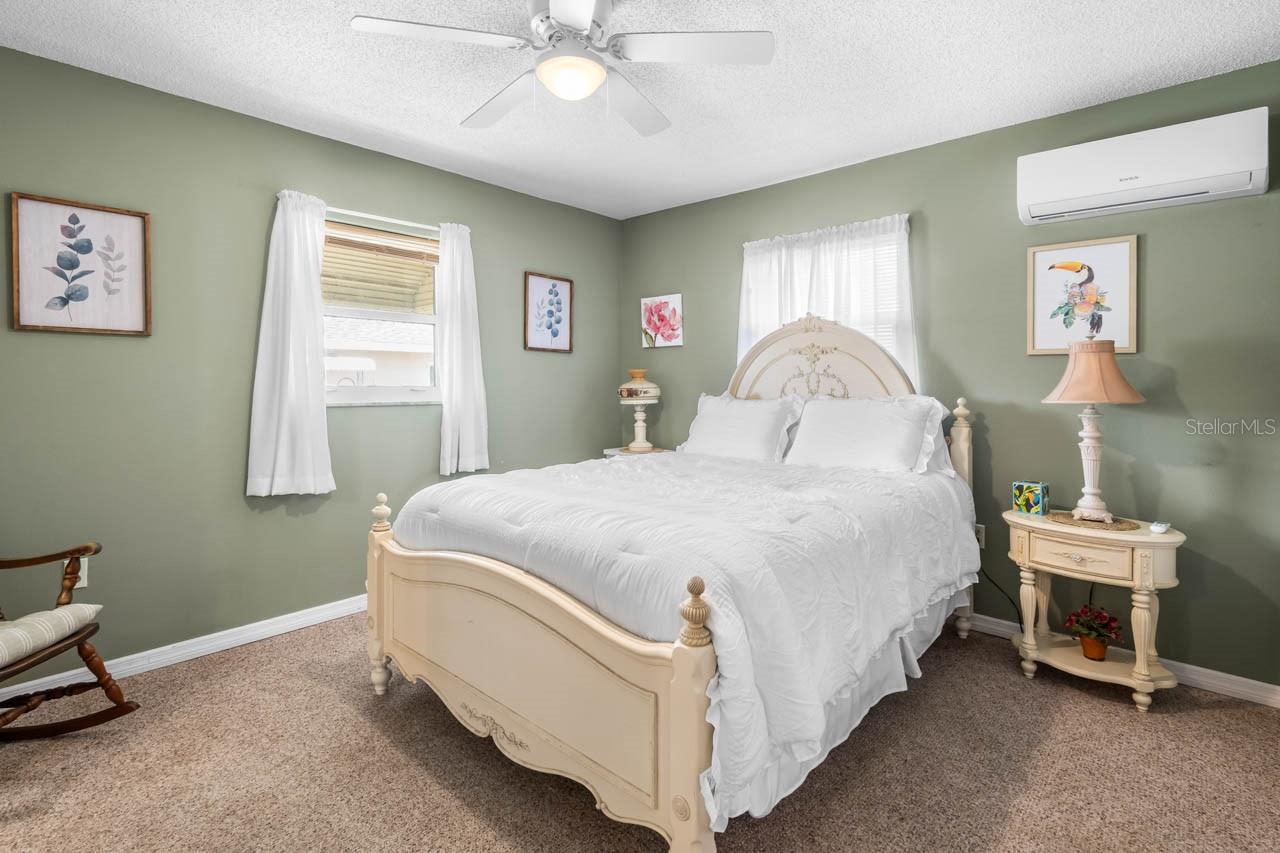 Image 13 of 29 For 706 Brockton Place