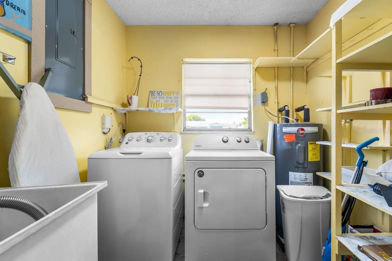 Image 20 of 29 For 706 Brockton Place