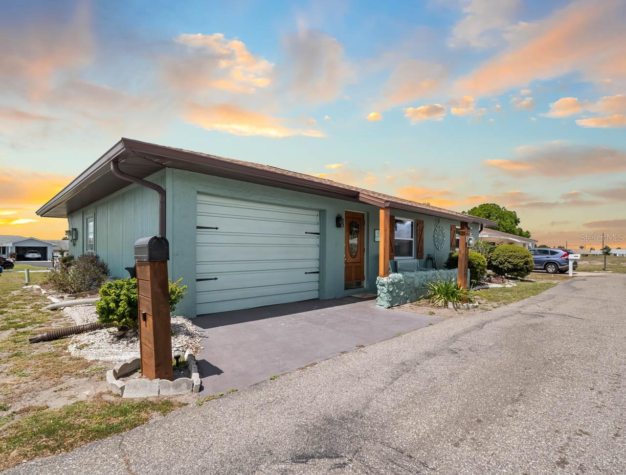 Image 25 of 29 For 706 Brockton Place