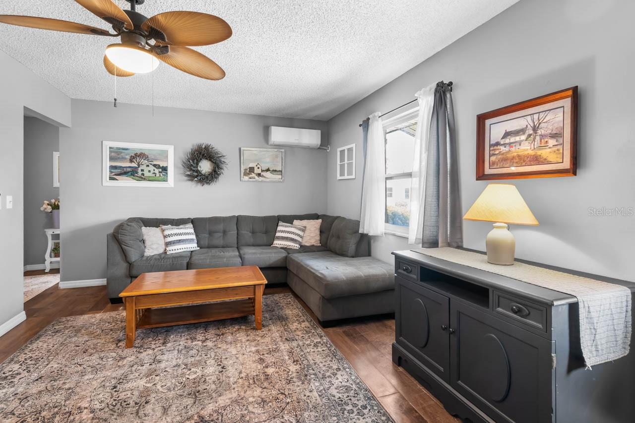 Image 8 of 29 For 706 Brockton Place