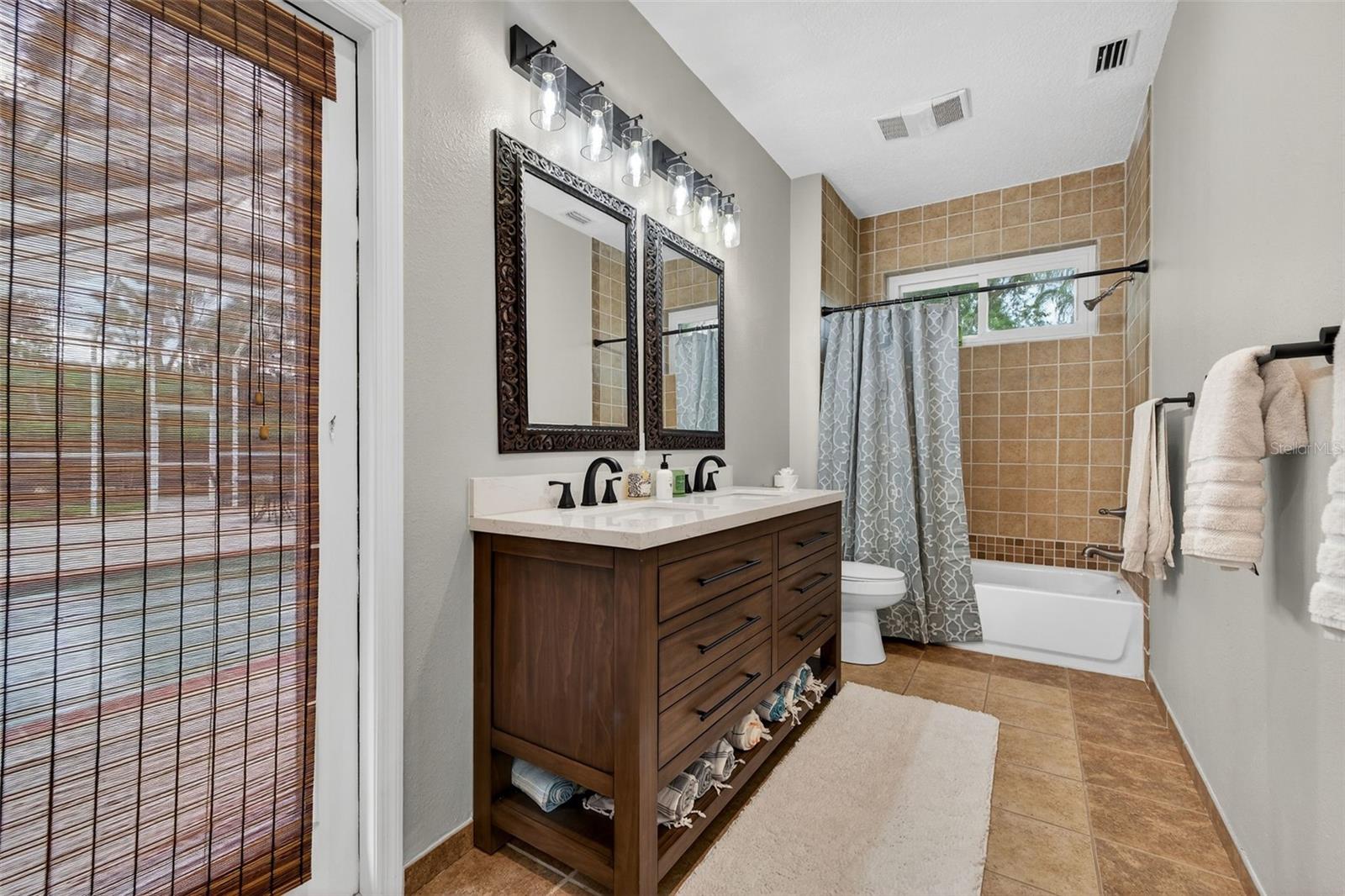 Image 31 of 50 For 17805 Green Willow Drive