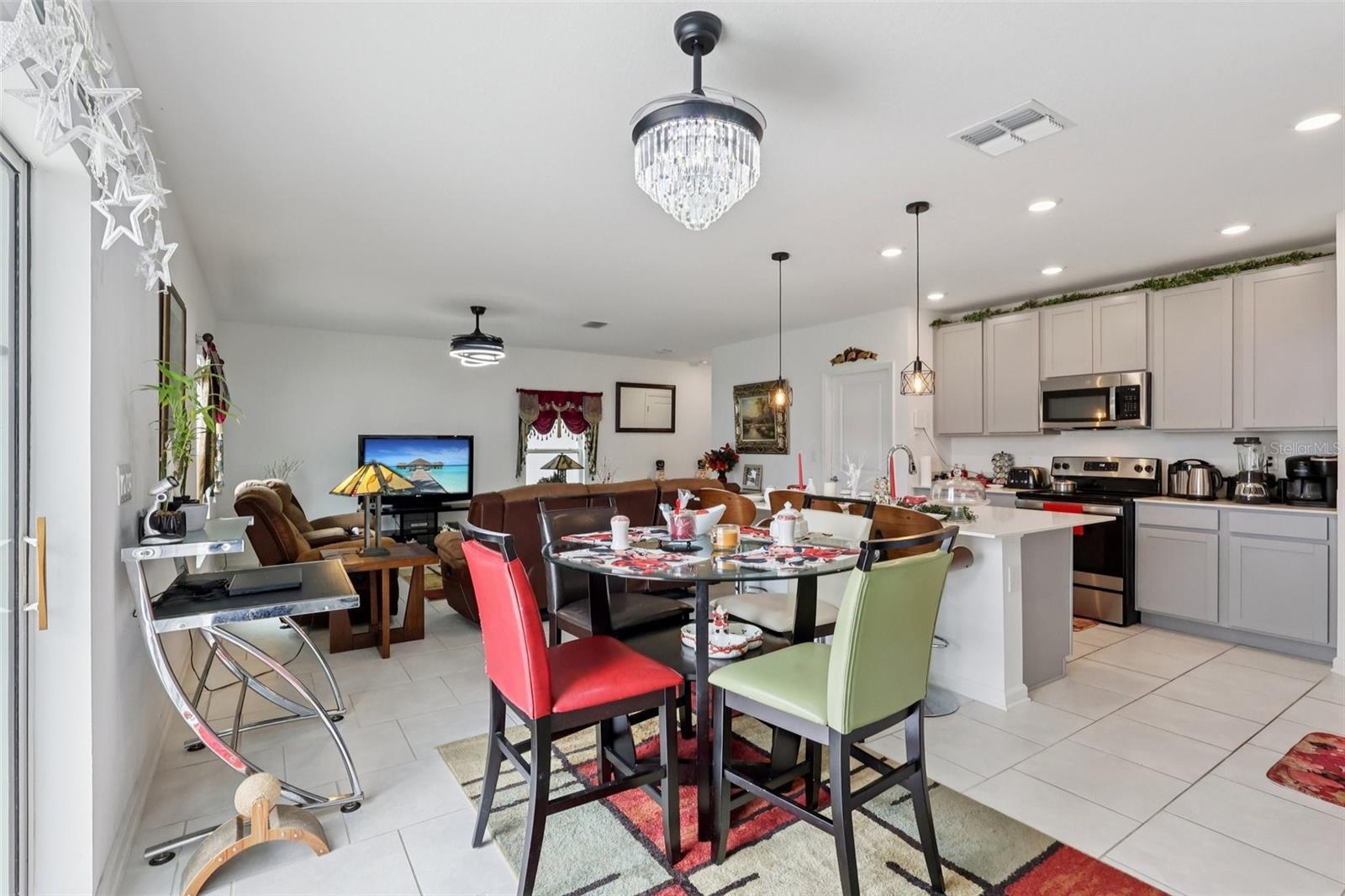 Image 11 of 30 For 356 Loch Court