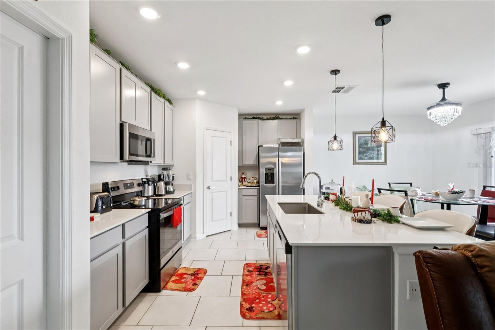 Image 12 of 30 For 356 Loch Court