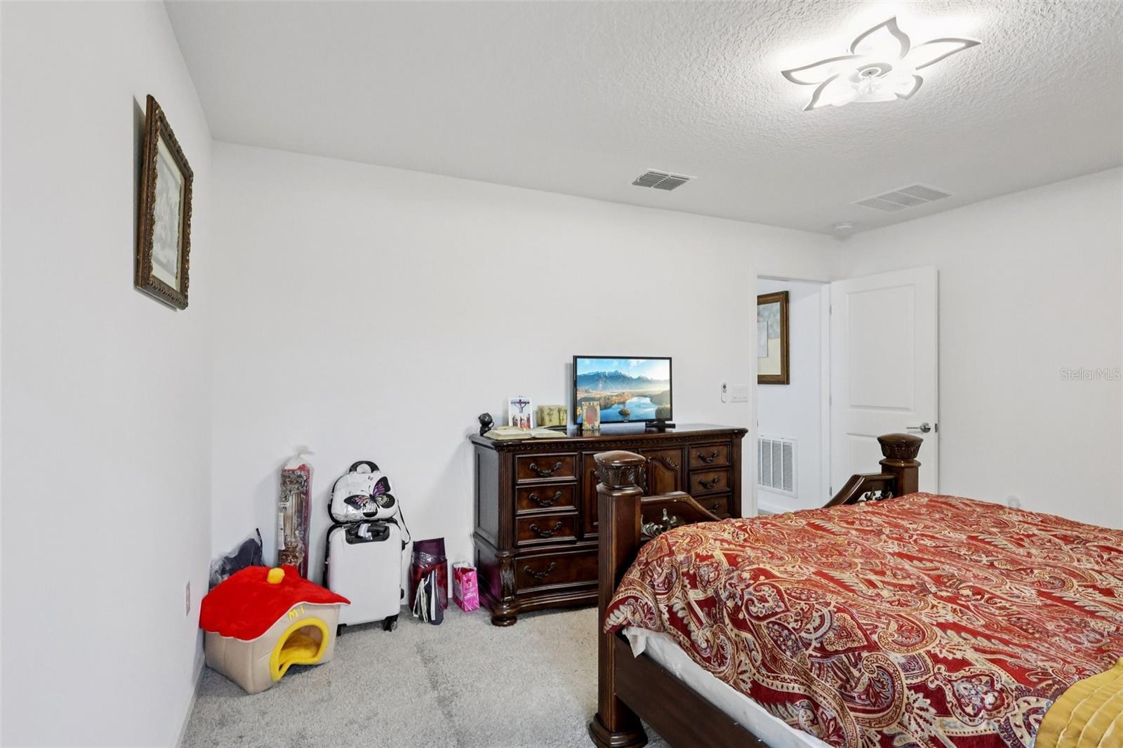 Image 17 of 30 For 356 Loch Court