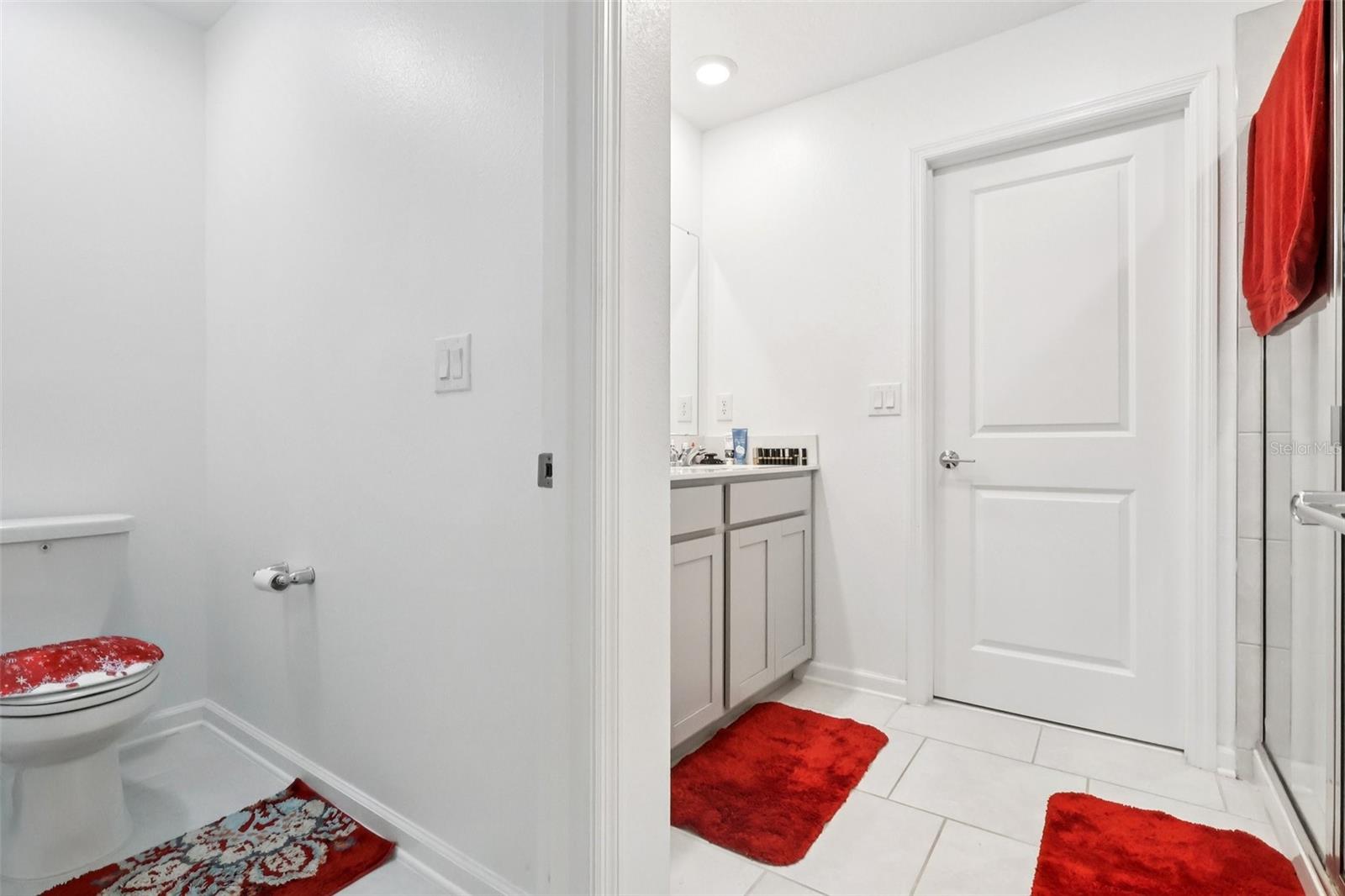 Image 18 of 30 For 356 Loch Court