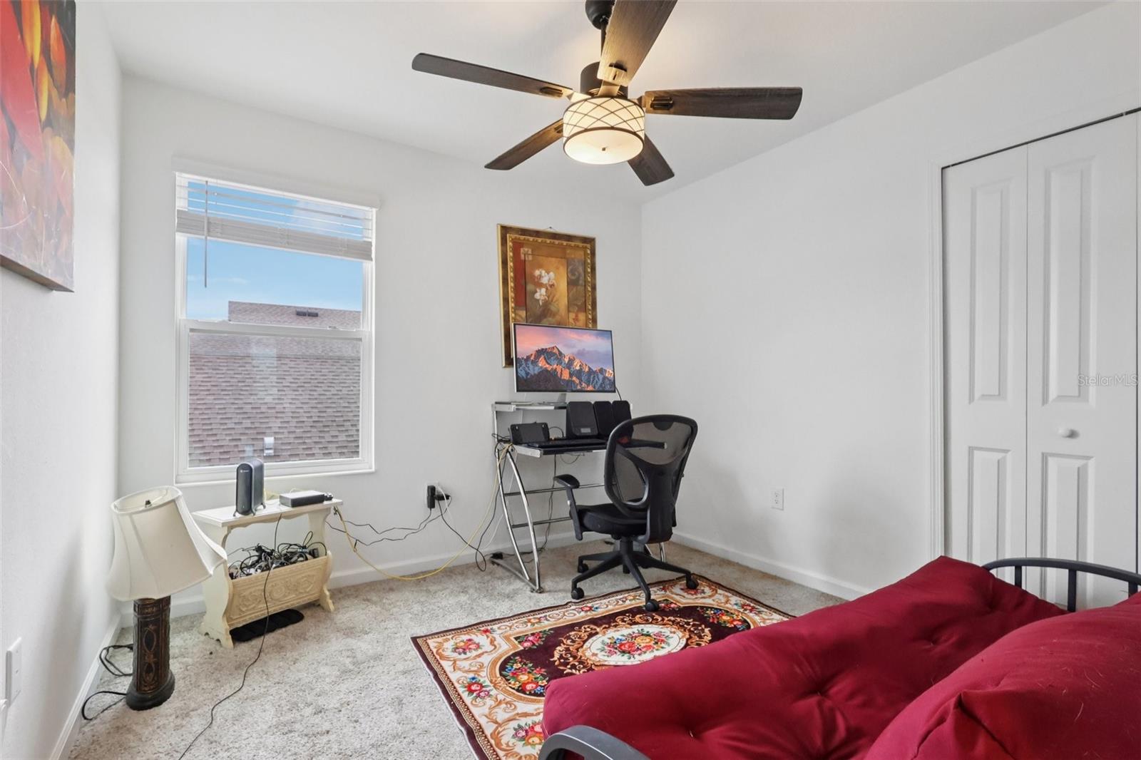 Image 19 of 30 For 356 Loch Court