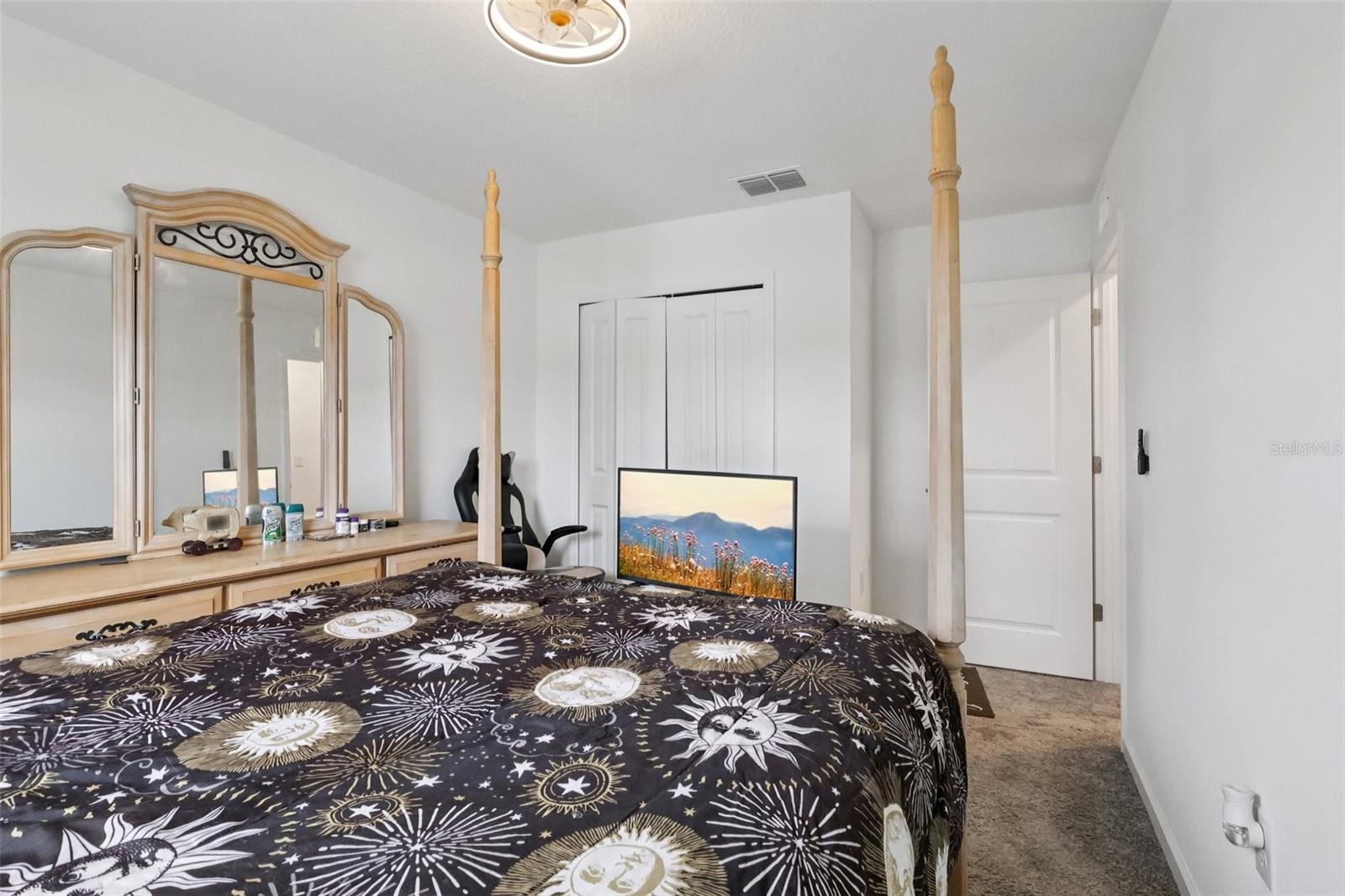 Image 24 of 30 For 356 Loch Court