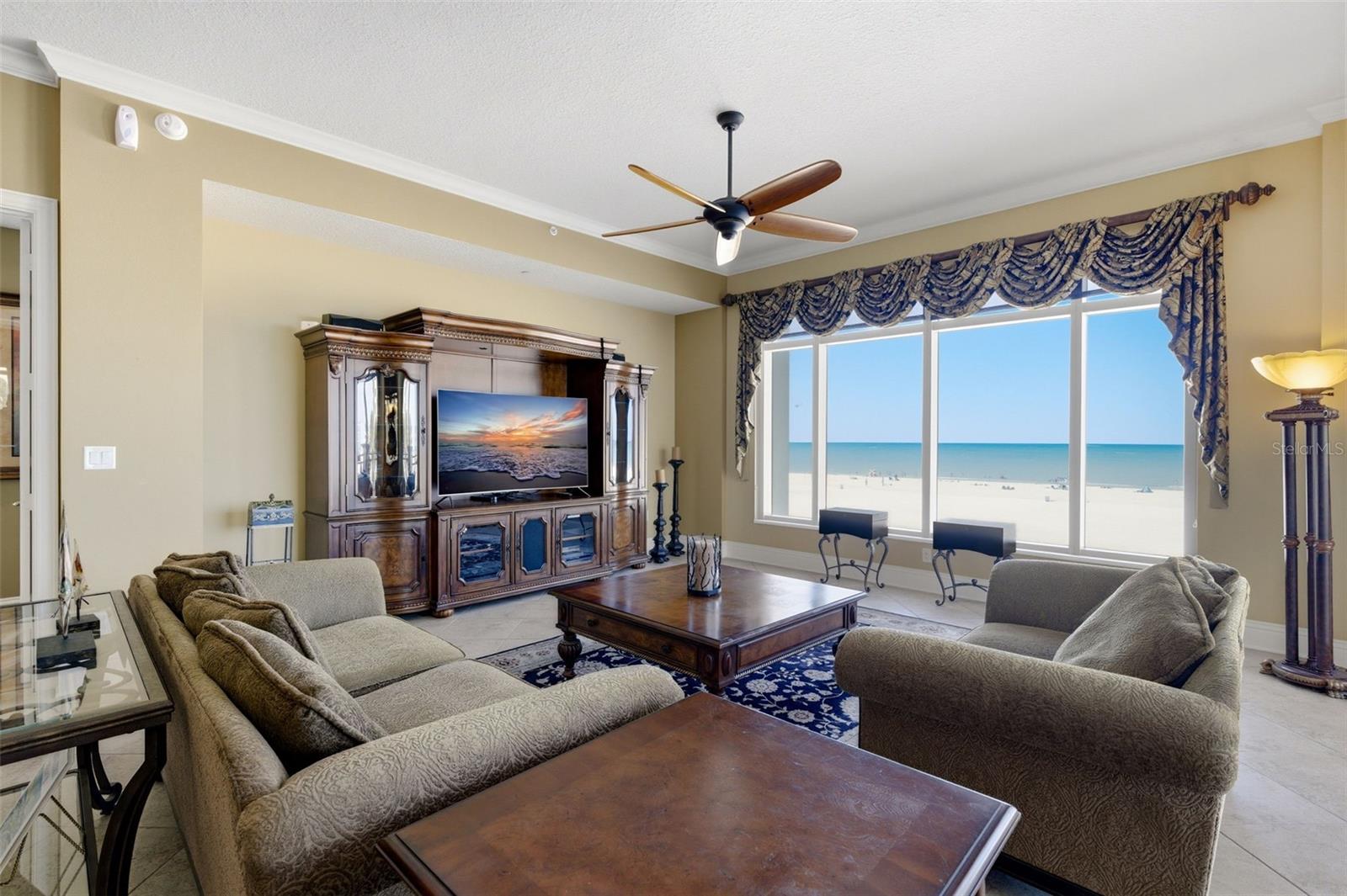 Image 14 of 84 For 11 Baymont Street 302