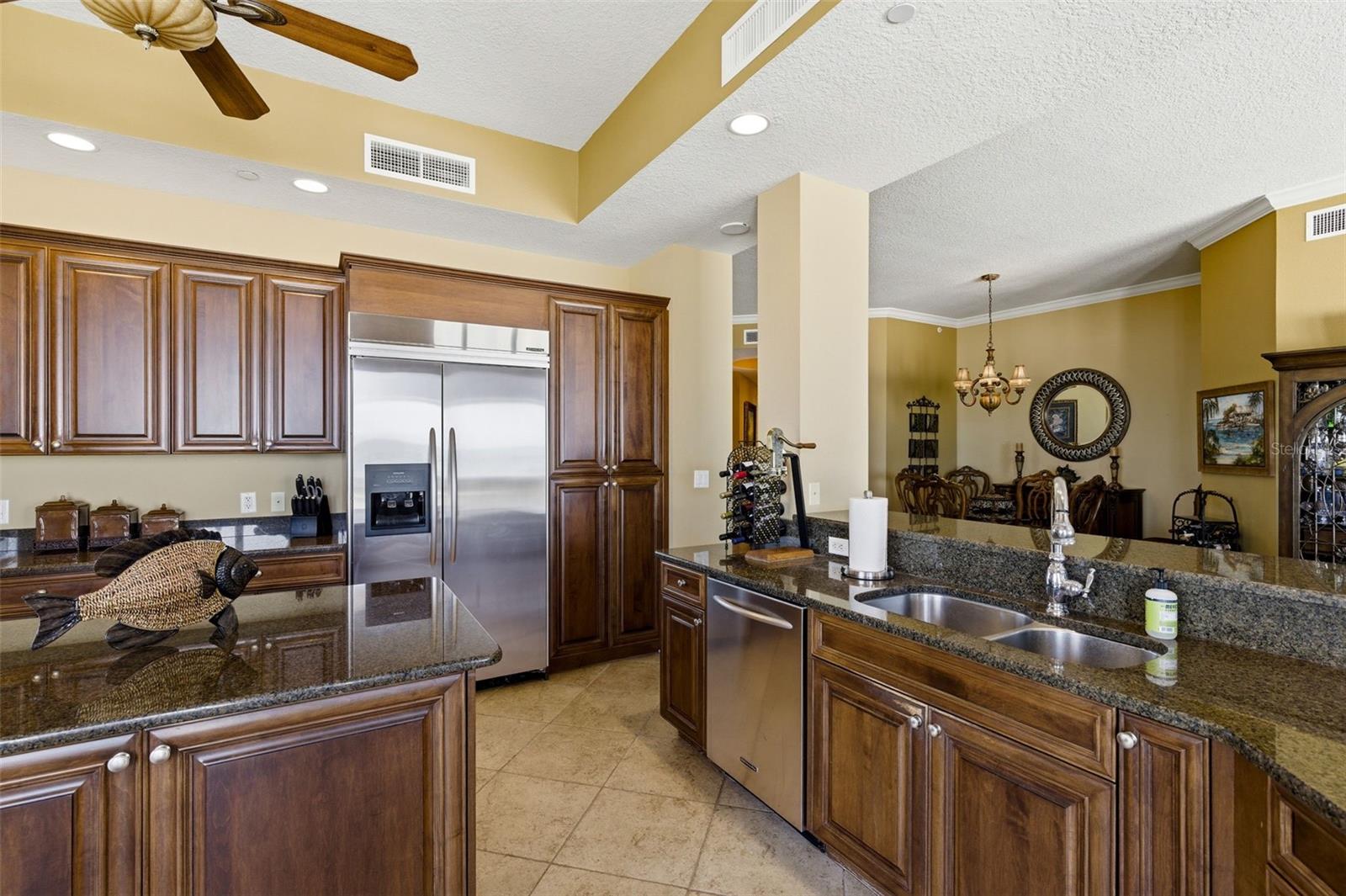 Image 20 of 84 For 11 Baymont Street 302