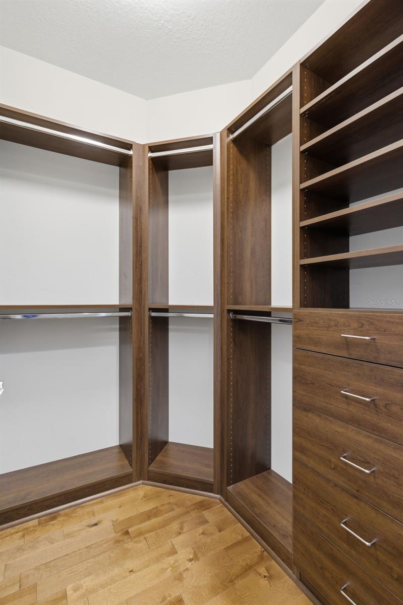 Image 27 of 84 For 11 Baymont Street 302