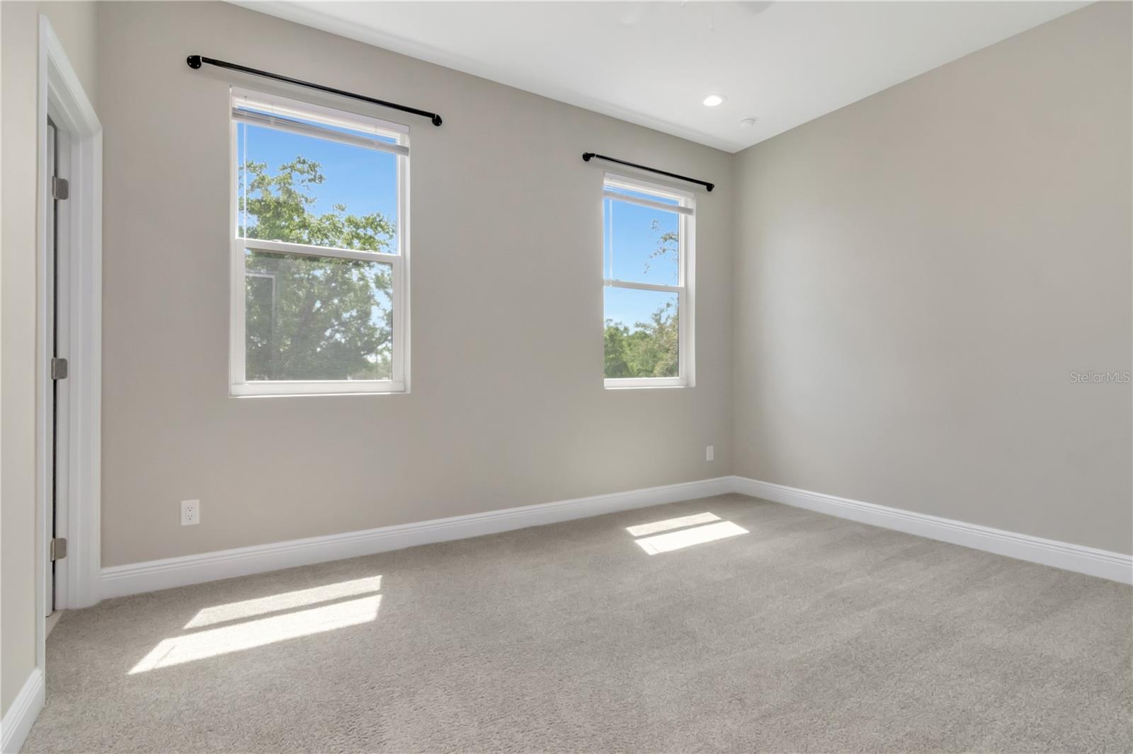 Image 11 of 33 For 3603 Osborne Avenue