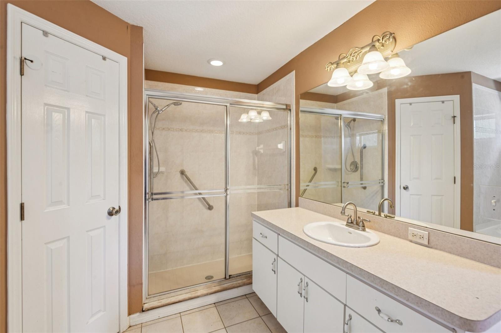 Image 16 of 22 For 6633 Hone Street